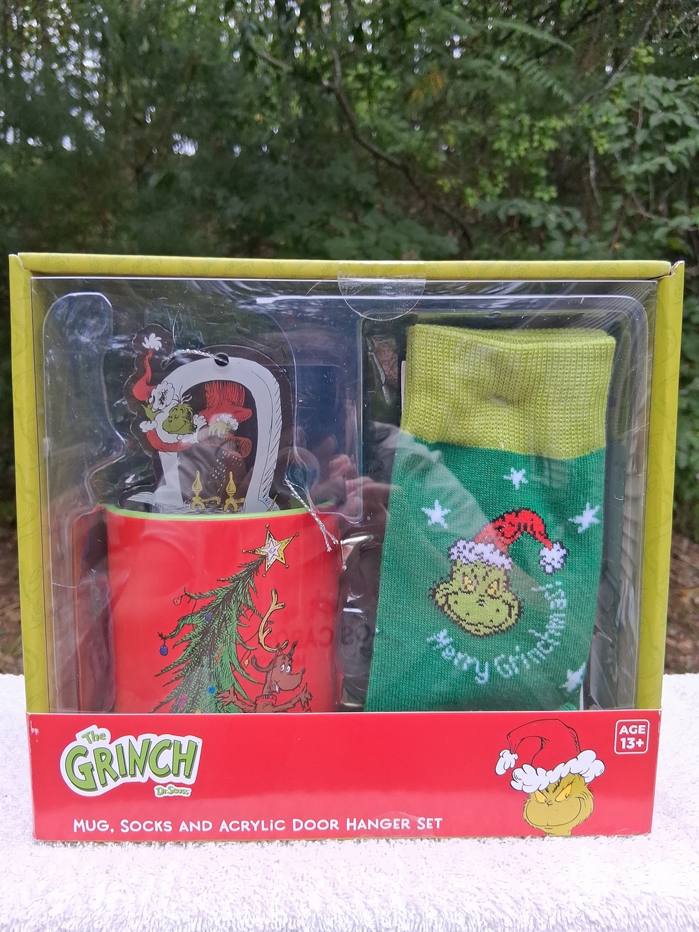 The Grinch Christmas Mug, Socks, And Acylic Door Hanger Festive Gift Set NIB